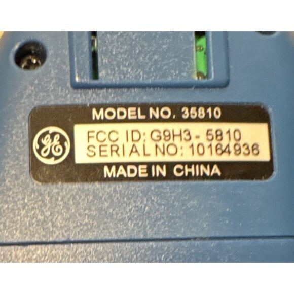 Two-Way Radios GE 35810 Blue With LCD Display & Belt Clip - Picture 6 of 9